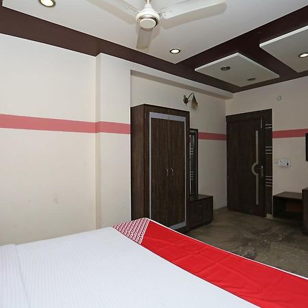 Sheel Gopal Vision Hotell Mathura Eksteriør bilde