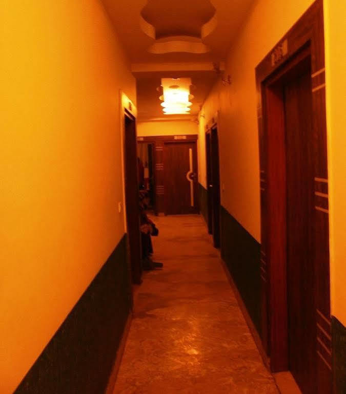Sheel Gopal Vision Hotell Mathura Eksteriør bilde