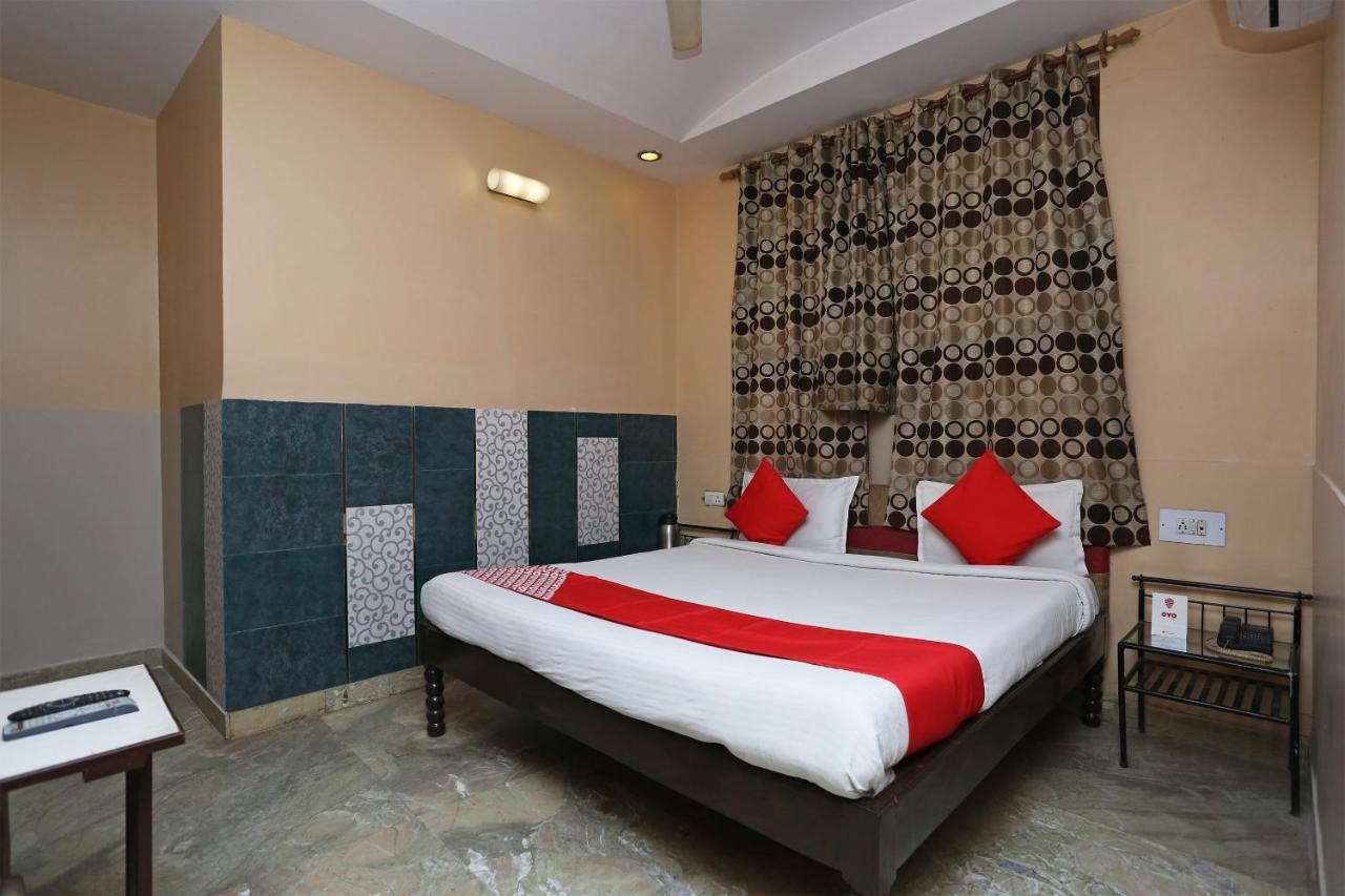 Sheel Gopal Vision Hotell Mathura Eksteriør bilde